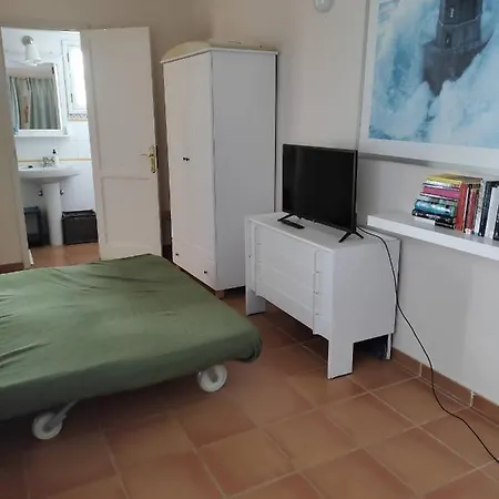 Lägenhet Lovely With Private Terrace And Ocean View