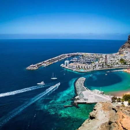 Lovely With Private Terrace And Ocean View Апартаменты *