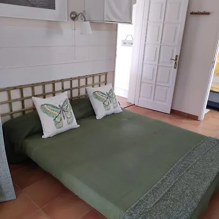 Lovely With Private Terrace And Ocean View Апартаменты
